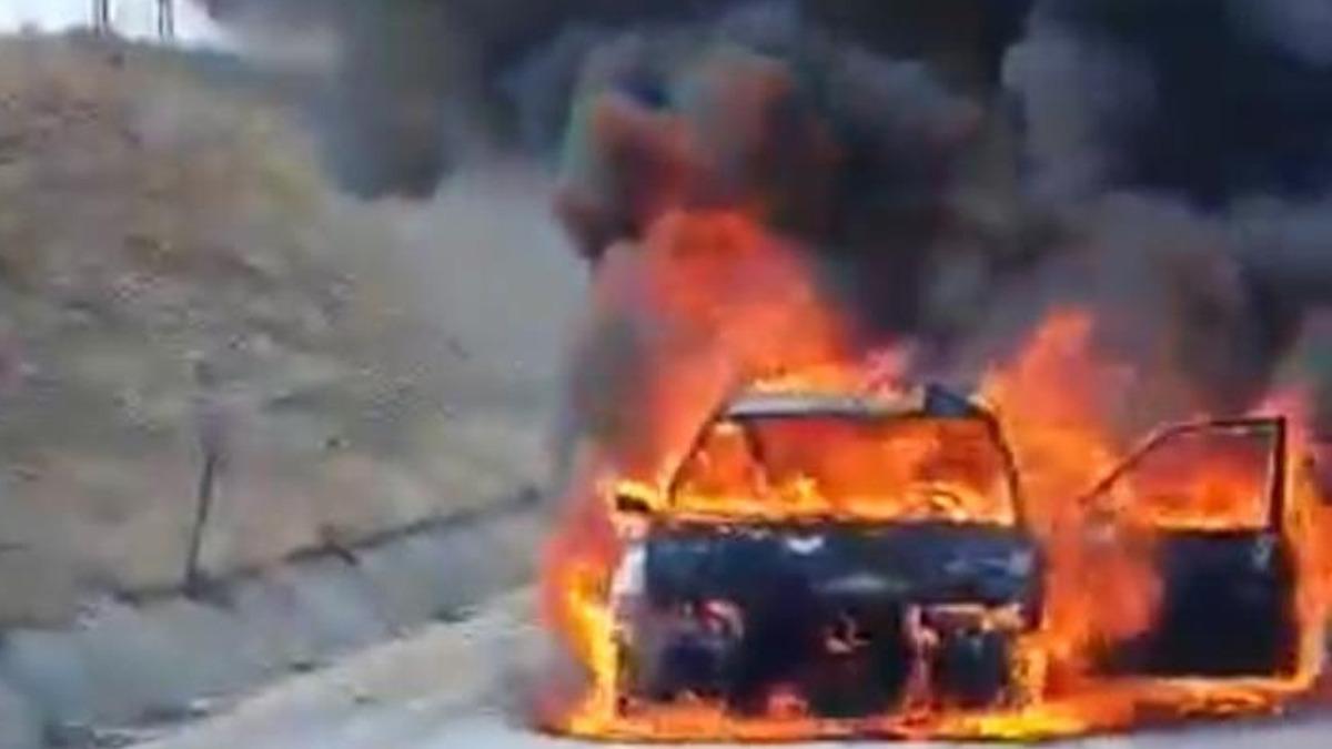 Böyle talihsizlik görülmedi! Yeni aldığı araç saatler içinde yanıp hurdaya döndü - Mynet Yaşam