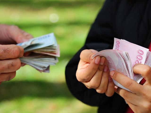 Emekli promosyonunda 100 bin TL rakamı: Bankalar arası yarış kızıştı