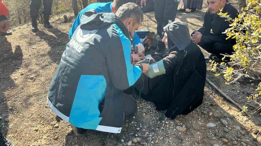 Karaman&rsquo;da kaybolan yaşlı kadın 12 saat sonra sağ salim bulundu