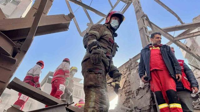 İran Kızılay: "ABD-İsrail saldırılarında 9 bin 669 sivil yapı hasar gördü" 3