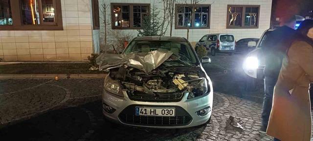 Bing&ouml;l&rsquo;de 4 kişinin yaralandığı kaza kamerada 3