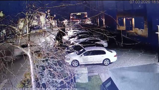 Bing&ouml;l&rsquo;de 4 kişinin yaralandığı kaza kamerada 1