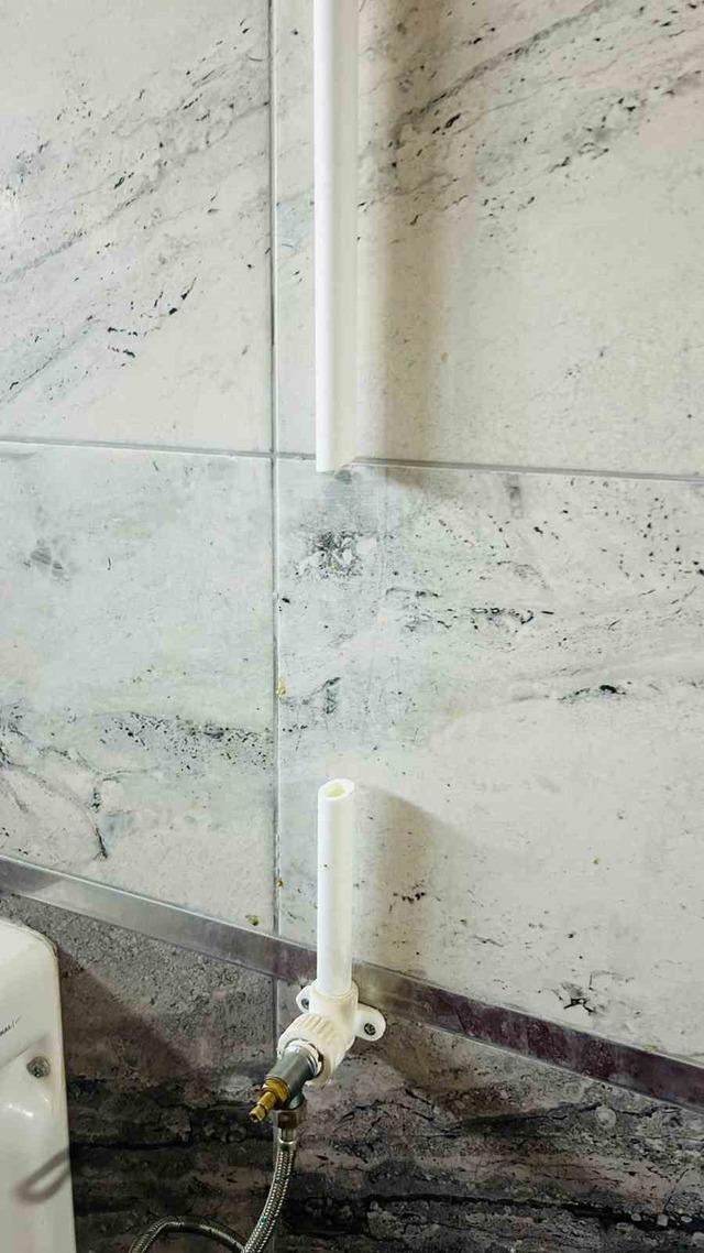 Tomarza&rsquo;da tuvaletlere zarar verdiler 1