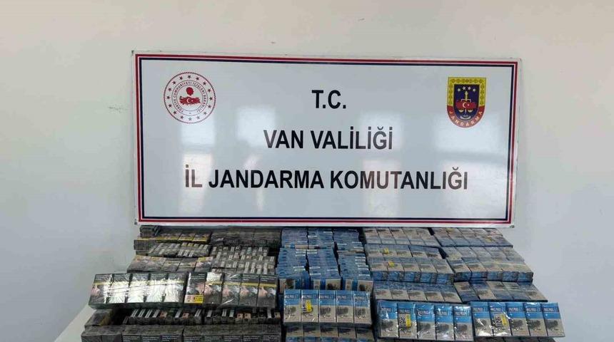 Van&rsquo;da g&uuml;mr&uuml;k ka&ccedil;ağı malzeme ele ge&ccedil;irildi