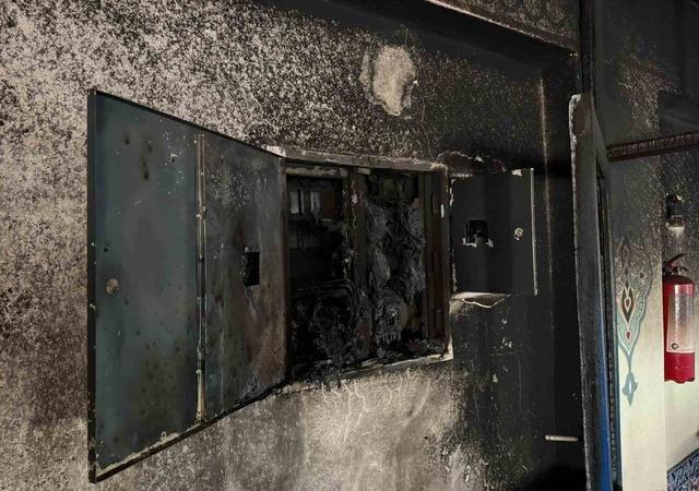 Mersin’de camide çıkan yangın hasara yol açtı 1