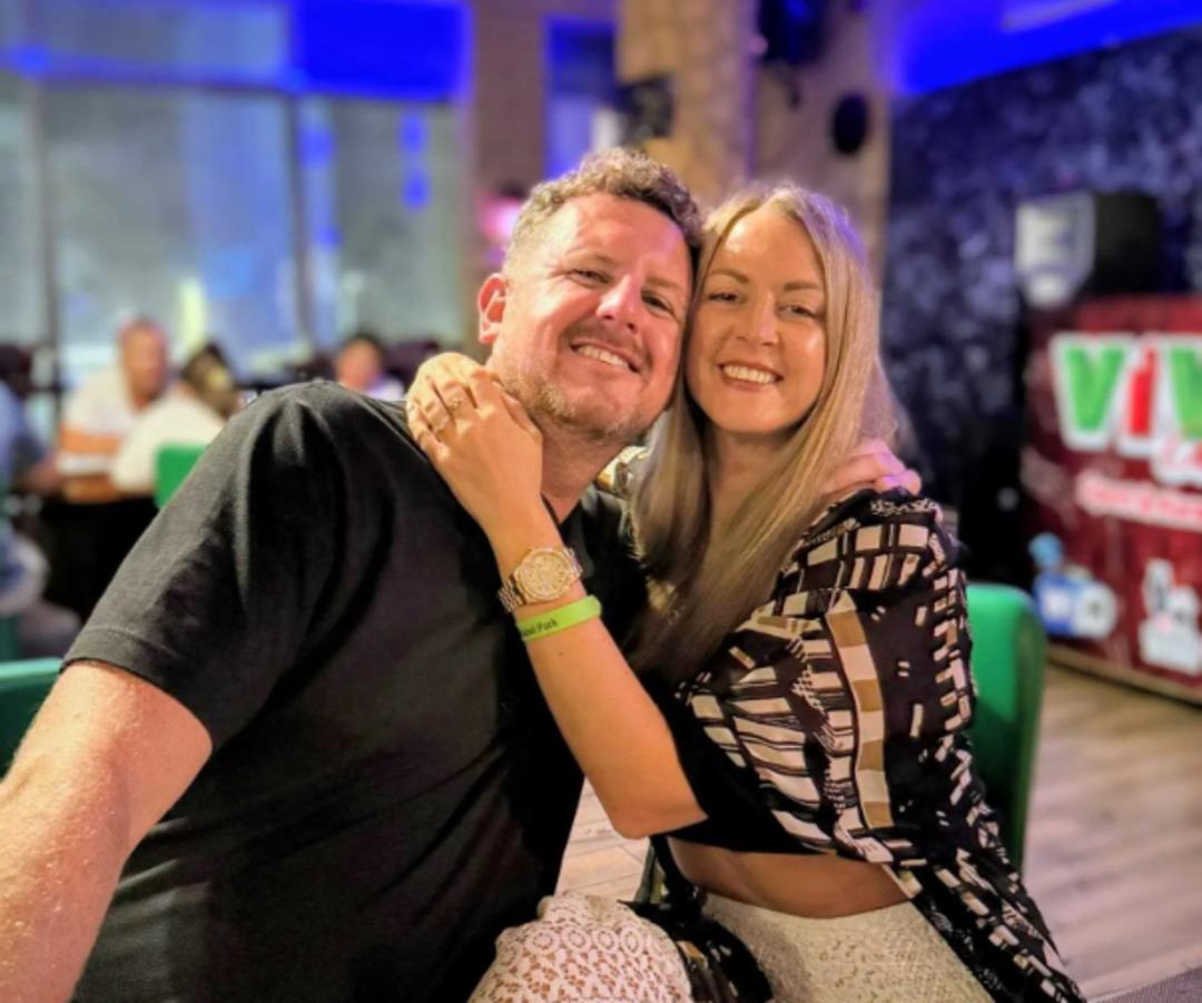 Bakıcısı tarafından yaklaşık 18 milyon dolandırıldı: "Kara dul" güneşlenirken yakalandı! 1