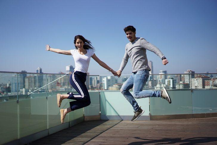 Barış Murat Yağcı'dan otelde seksi pozlar G1