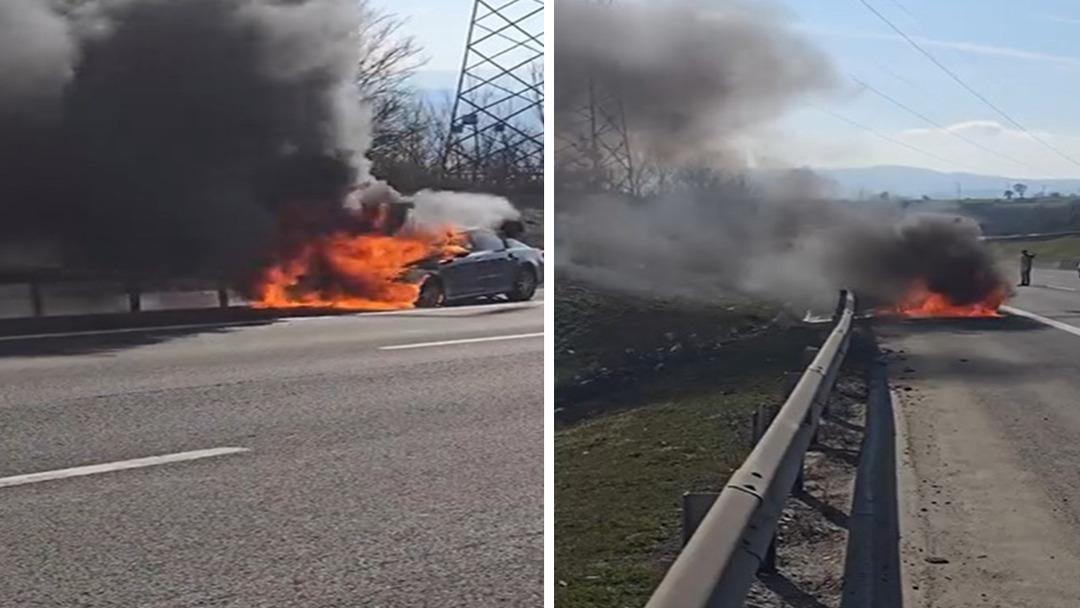 Bolu da otoyolda otomobil alev alev yandı: O anlar kameraya yansıdı 1