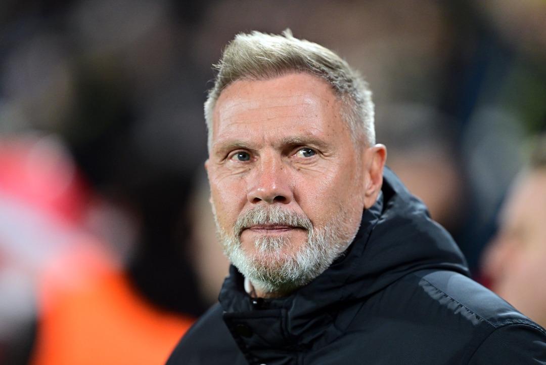 Fenerbahçe nin golünde Archie Brown ofsayt mı? Galatasaray taraftarından Boey in pozisyonuna yaylım ateşi! 5