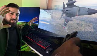 Youtuber gen&ccedil;ten &ccedil;atı katında sanal F-16 eğitimi