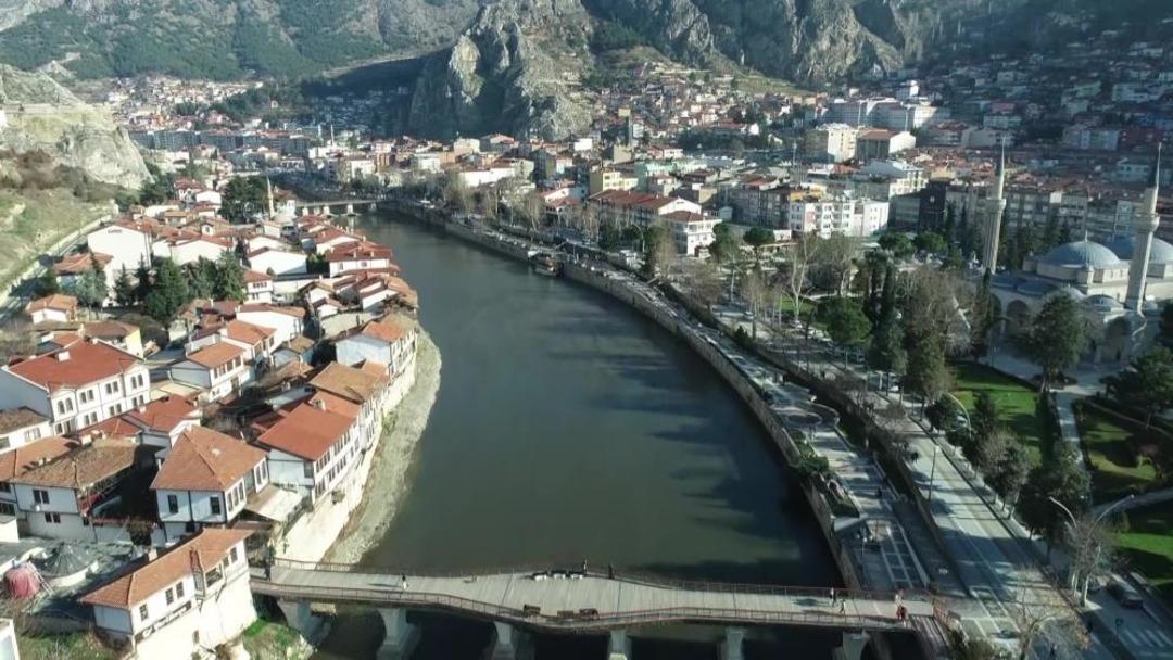 Youtuber gençten çatı katında sanal F-16 eğitimi: "Devletimiz isterse göreve hazırız" 4