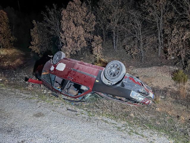 Uşak ta iki otomobilin çarpıştığı kazada 5 kişi yaralandı 1