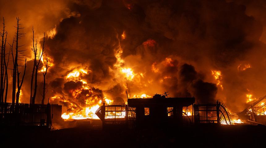 Savaşta 10. g&uuml;n! İran yeni liderini se&ccedil;er se&ccedil;mez saldırı başlattı