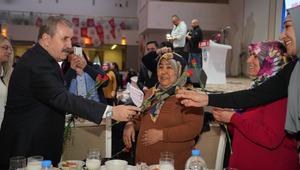 Arife g&uuml;n&uuml; kadınlara tam g&uuml;n tatil &ccedil;ağrısı! Destici: "Kadına y&ouml;nelik su&ccedil;larda cezalar artırılmalı"