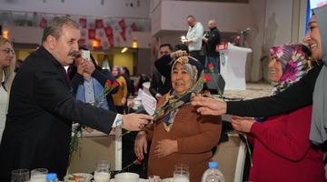 Arife g&uuml;n&uuml; kadınlara tam g&uuml;n tatil &ccedil;ağrısı! Destici: "Kadına y&ouml;nelik su&ccedil;larda cezalar artırılmalı"