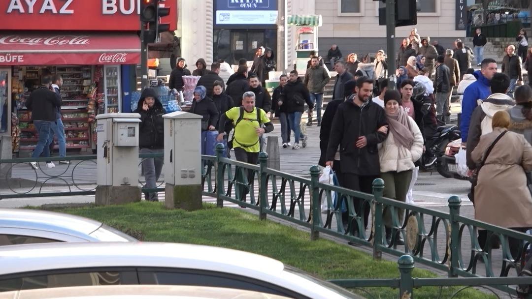 Bursa da 66 yaşındaki esnaf iftara yetişmek için her gün koşuyor! 2
