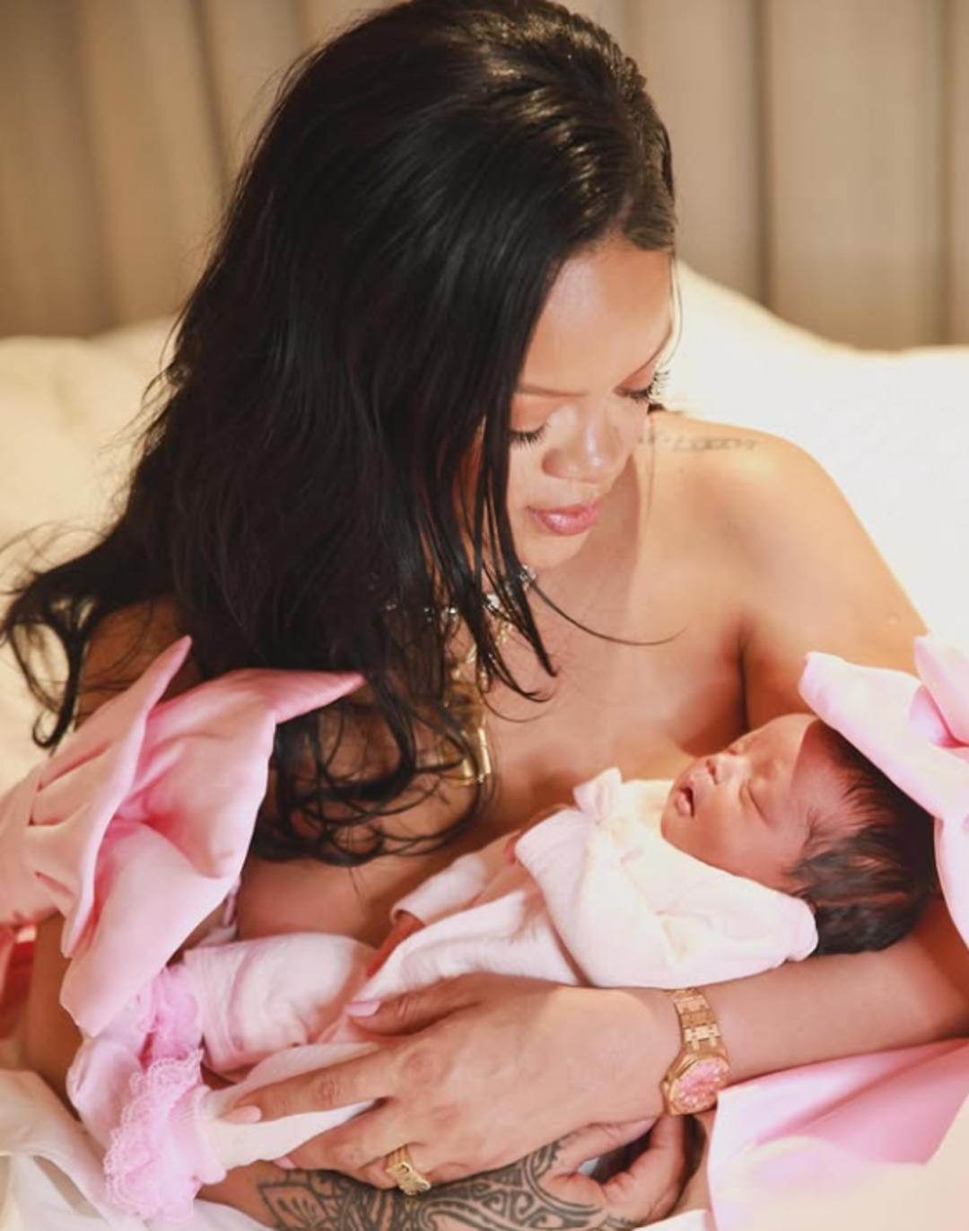 Rihanna nın evine silahlı saldırı: 1 kadın gözaltında 2