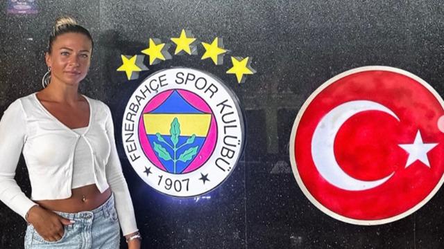 Mert Müldür'ün nişanlısı kimdir? Koprena Andjela ne iş yapıyor?