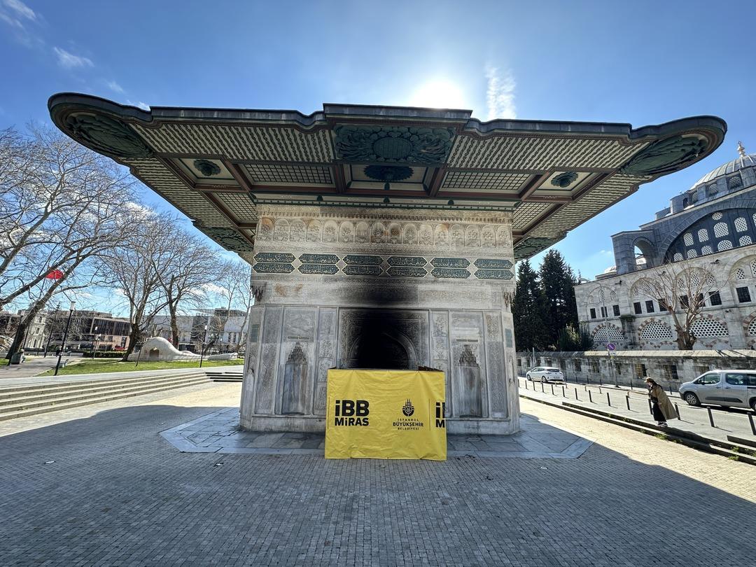 300 yıllık Tophane Çeşmesi zarar gördü 2