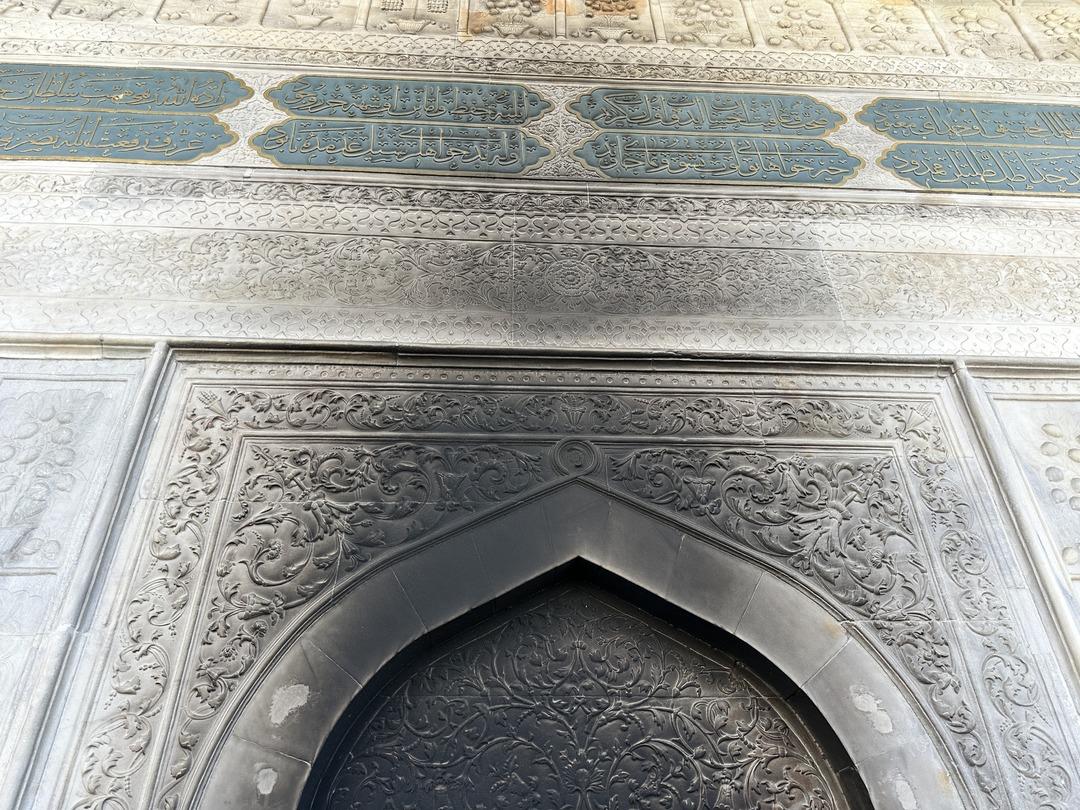 300 yıllık Tophane Çeşmesi zarar gördü 3