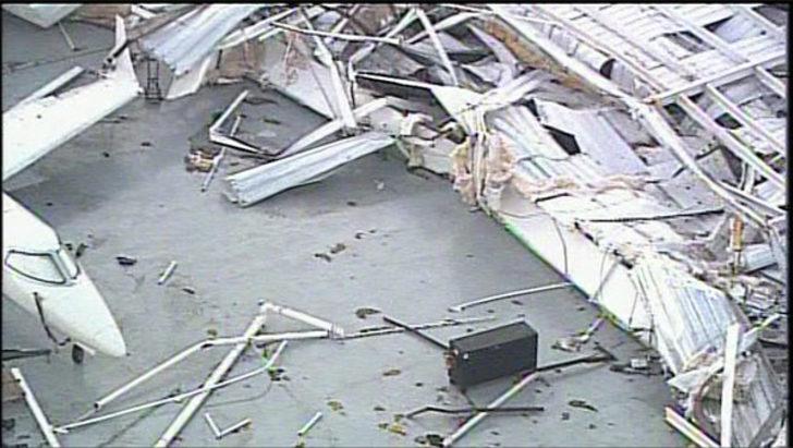 Fırtına havalimanını uçurdu!  G3