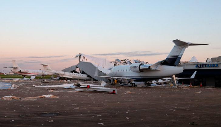 Fırtına havalimanını uçurdu!  G4