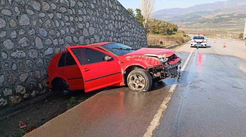 Bilecik&rsquo;te trafik kazası: 2 yaralı