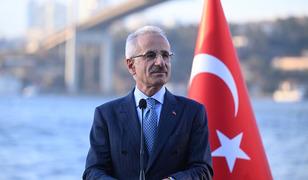 Bakan Uraloğlu a&ccedil;ıkladı! Doğu Akdeniz'deki gemi trafiği yerli ve milli sistemle takip edilecek