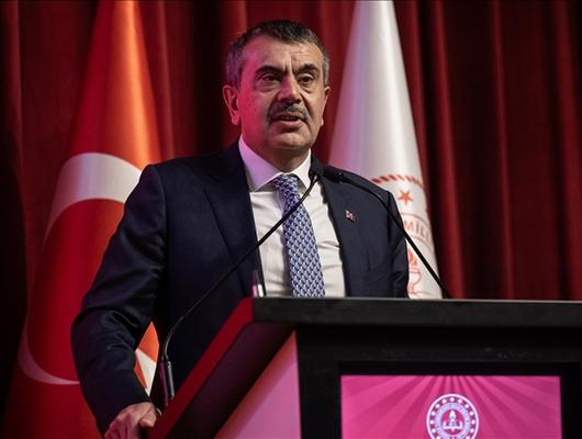 Ara tatil kaldırılıyor mu? Bakan Tekin son noktayı koydu!