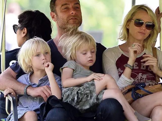 16 yaşına gelince trans olduğunu a&ccedil;ıkladı! Galayı salladı