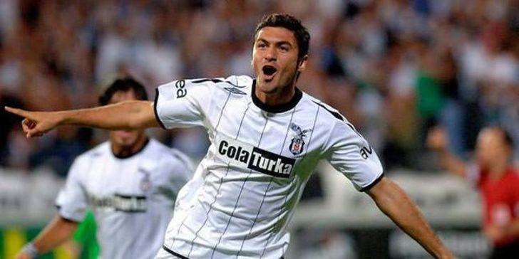 Deneyimli oyuncunun eski takımı Beşiktaş'a yakınlığı ilk değil.