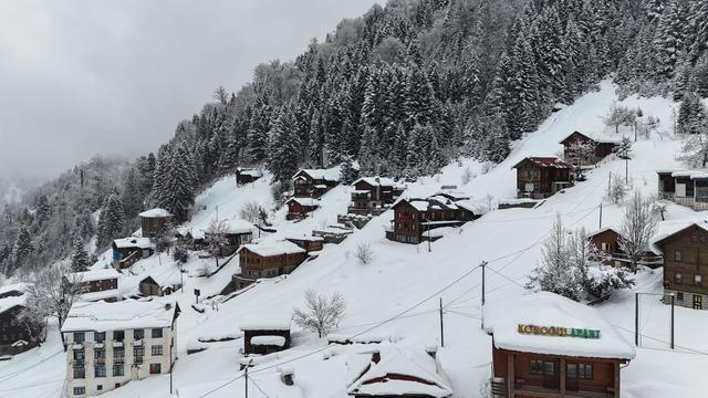 Rize, Artvin, Ordu ve Bayburt ta soğuk hava etkisini s&uuml;rd&uuml;r&uuml;yor 3
