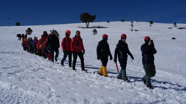Bursa da çığ arama kurtarma tatbikatı gerçekleştirildi 4