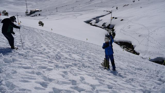 Bursa'da çığ arama kurtarma tatbikatı gerçekleştirildi