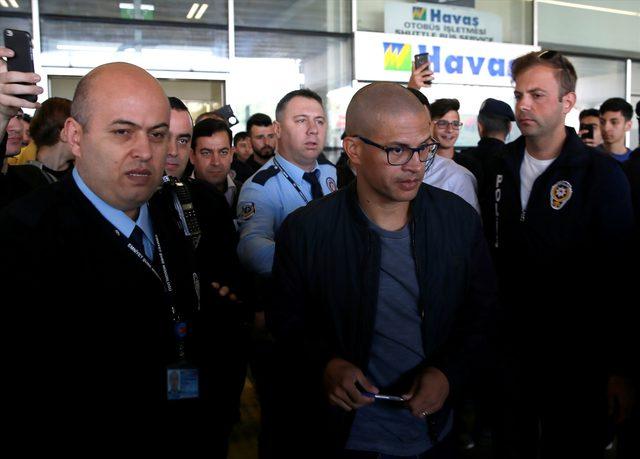 Alex de Souza, İzmir de 1