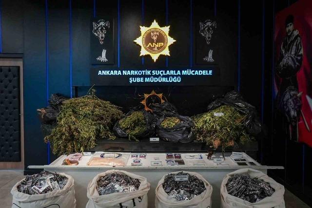 Ankara&rsquo;da narkotik operasyonu: 105 g&ouml;zaltı 1