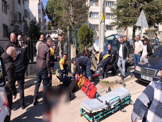 El freni &ccedil;ekilmeyen otomobilin &ccedil;arptığı &Ouml;yk&uuml; toprağa verildi: Dedeleri bayram hediyesi alacakmış 7