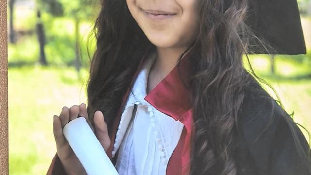 El freni çekilmeyen otomobilin çarptığı Öykü toprağa verildi: Dedeleri bayram hediyesi alacakmış