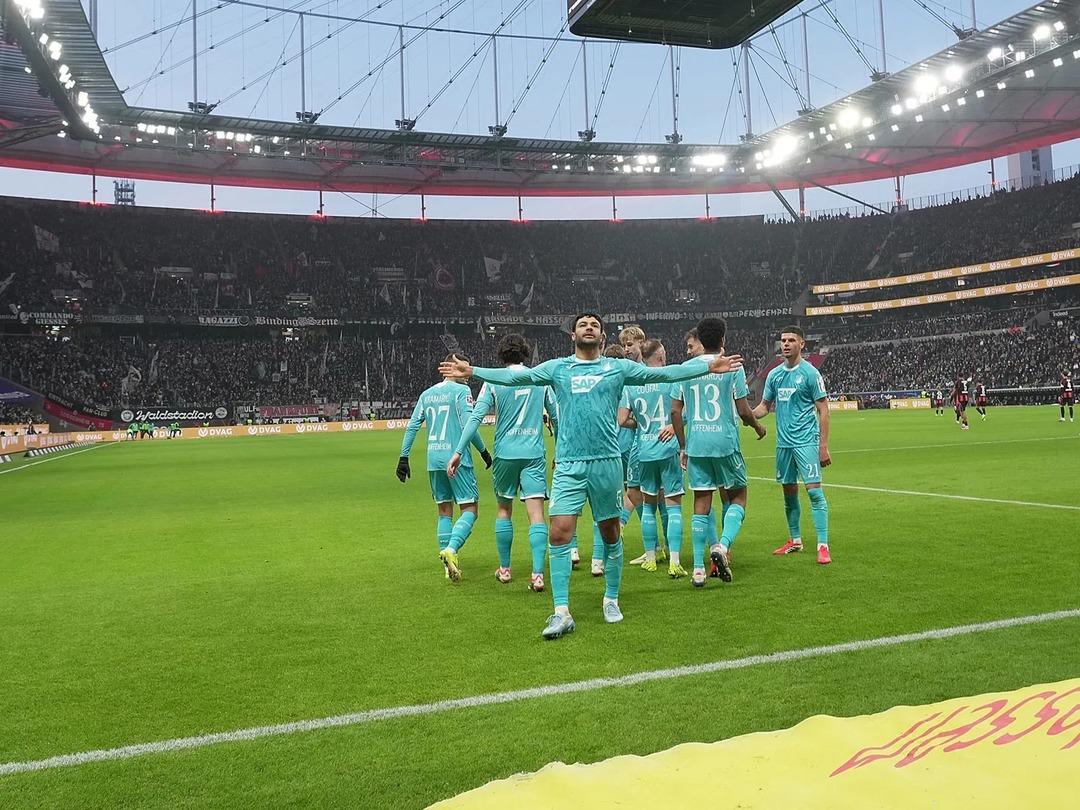 Ozan Kabak tan y&uuml;rek burkan sakatlık ve ayrılık itirafları! "Galatasaray beni ben yaptı, Liverpool d&uuml;nyaya tanıttı!" 4