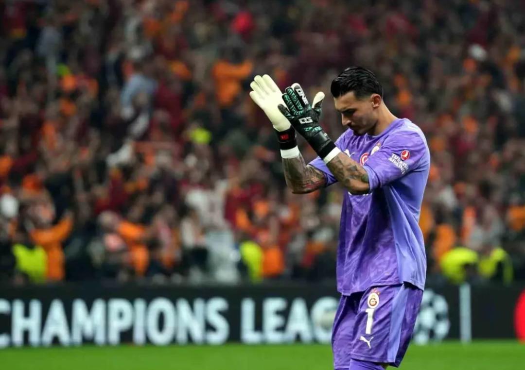 Eyvah Osimhen! Galatasaray da Liverpool ma&ccedil;ı &ouml;ncesi b&uuml;y&uuml;k tehlike 2