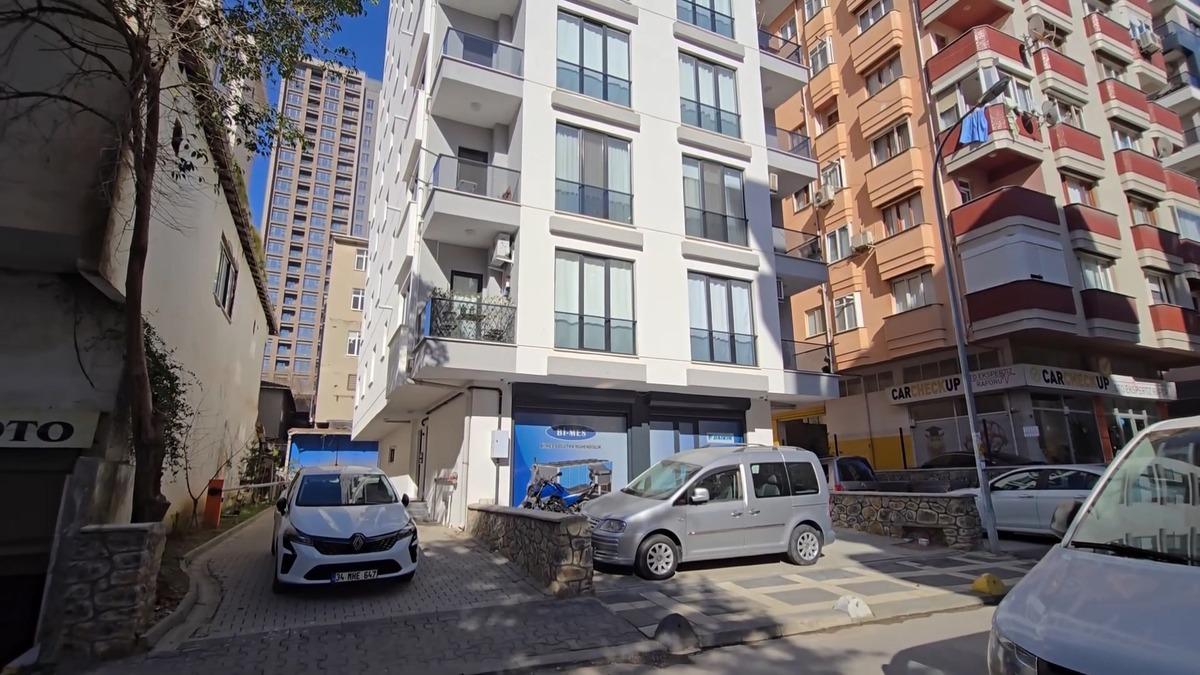 Kadıköy'de akılalmaz soygun! Yaşlı kadını ve bakıcısını bağlayıp kasayı boşalttılar - Mynet Yaşam