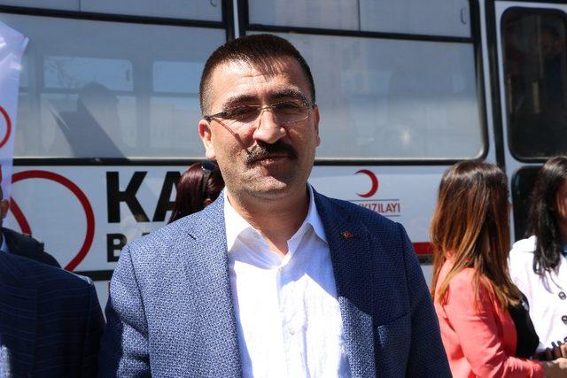 Ak Parti’den Kan Bağışı Kampanyası