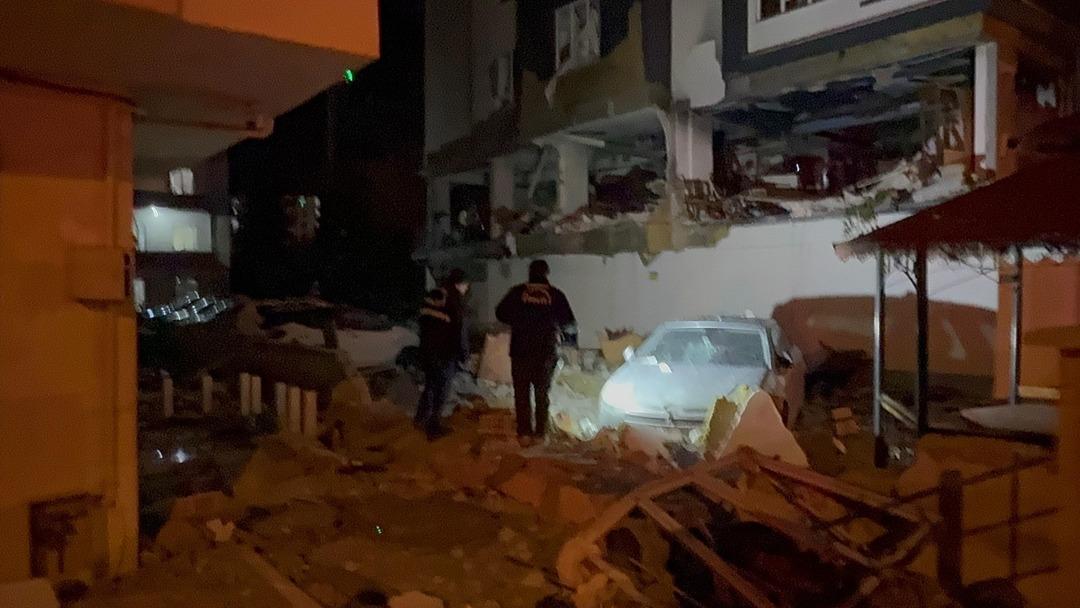 Niğde&rsquo;de apartmanda doğal gaz patlaması: 16 kişi yaralandı 5