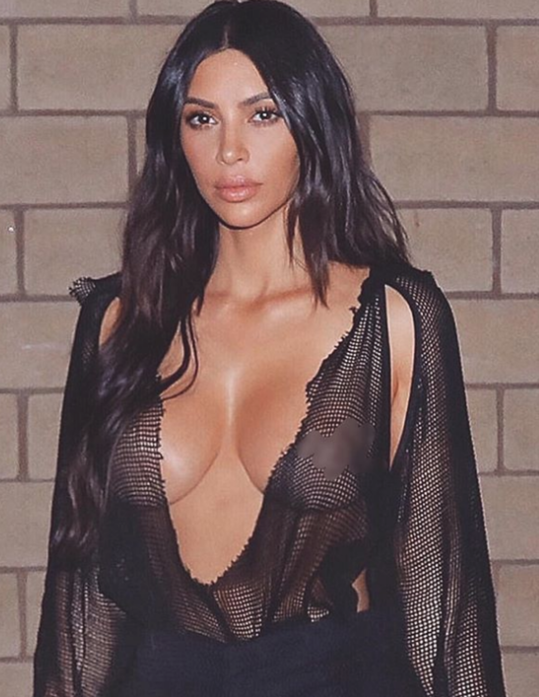 Yakayı ele verdi! &Uuml;nl&uuml; ismi rezil eden paylaşım