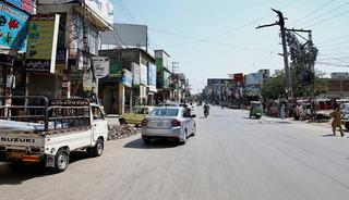 Ateşlenen f&uuml;zeler Pakistan ekonomisini vurdu