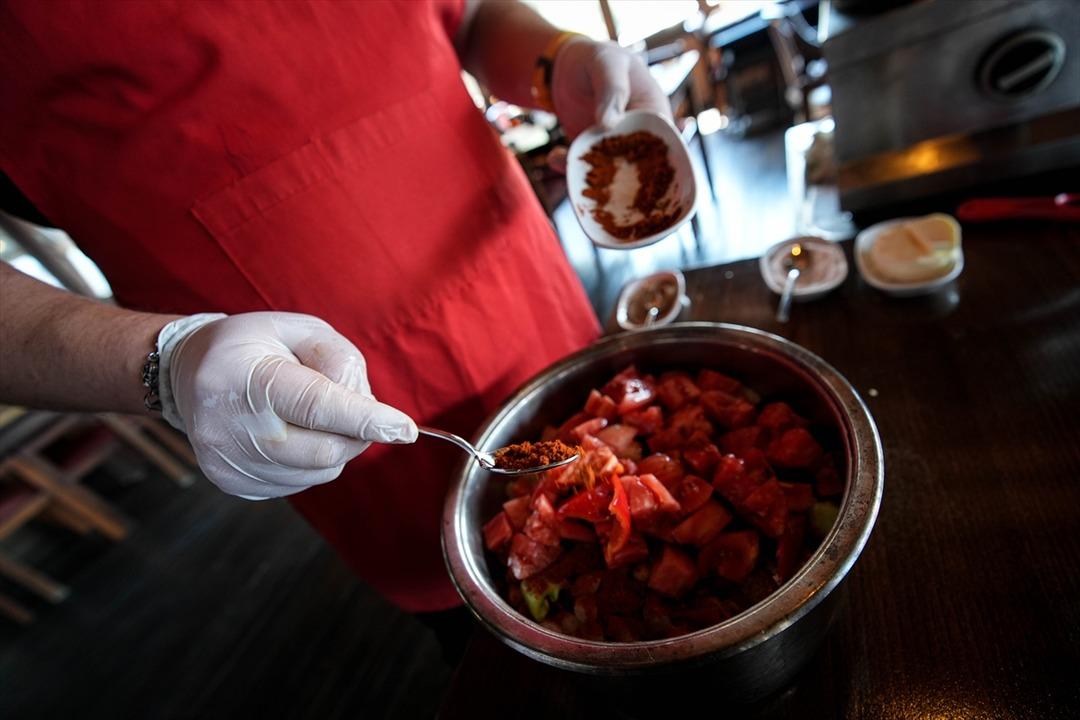 Aydın da dileklerin ger&ccedil;ek olması i&ccedil;in pişirilen yemek!  7