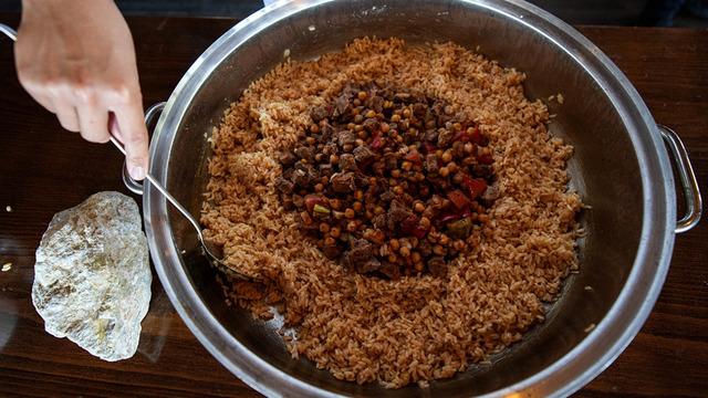 Aydın'da dileklerin gerçek olması için pişirilen yemek! 