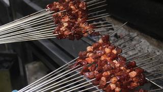 Gece kuyruk oluşuyor! Porsiyonu 300 lira, günde 5 ton tüketiliyor