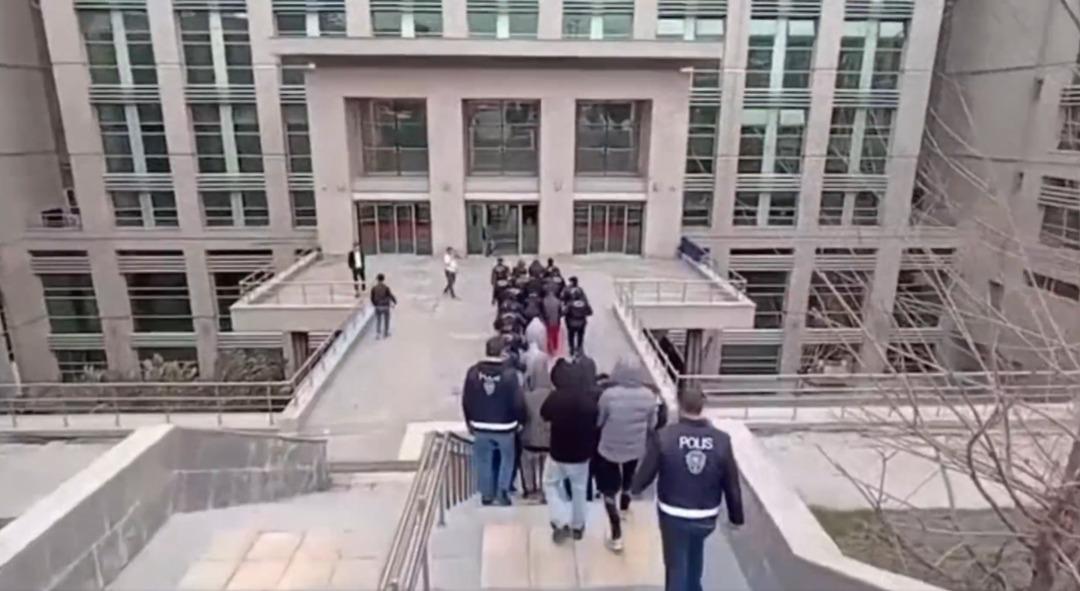 M&uuml;stehcen &ccedil;ocuk g&ouml;r&uuml;nt&uuml;leri, POS tefeciliği, dolandırıcılık... 10 g&uuml;nde y&uuml;zlerce ş&uuml;pheli yakalandı 1