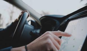 Arabada multimedya ekranlara ceza! CarPlay ve Android Auto yasak mı? Herkes bunu merak ediyor...